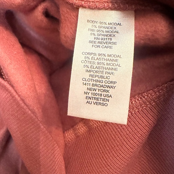 NWT 💥 Women's Antique Rose Sweater - Picture 5 of 7